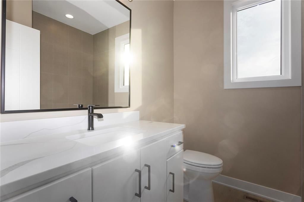 202 E Maple Street — photo 25