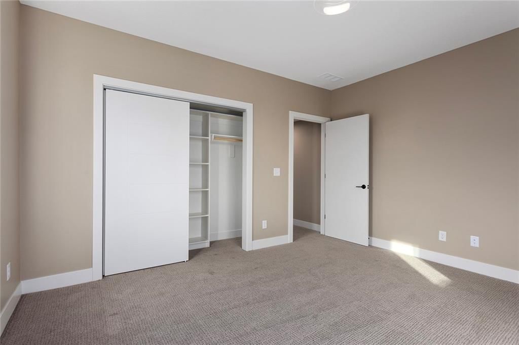 202 E Maple Street — photo 35