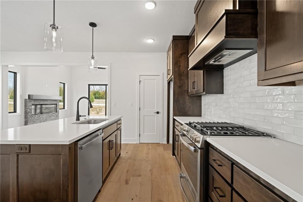9565 Jupiter Street — photo 8