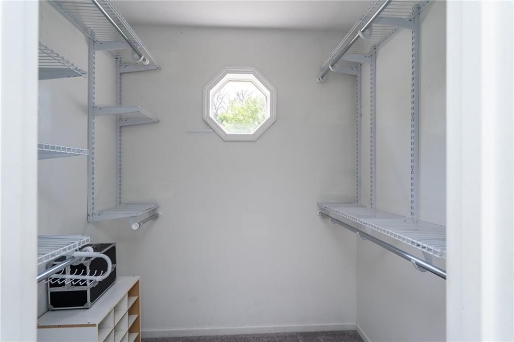 608 E 6th Street — photo 29