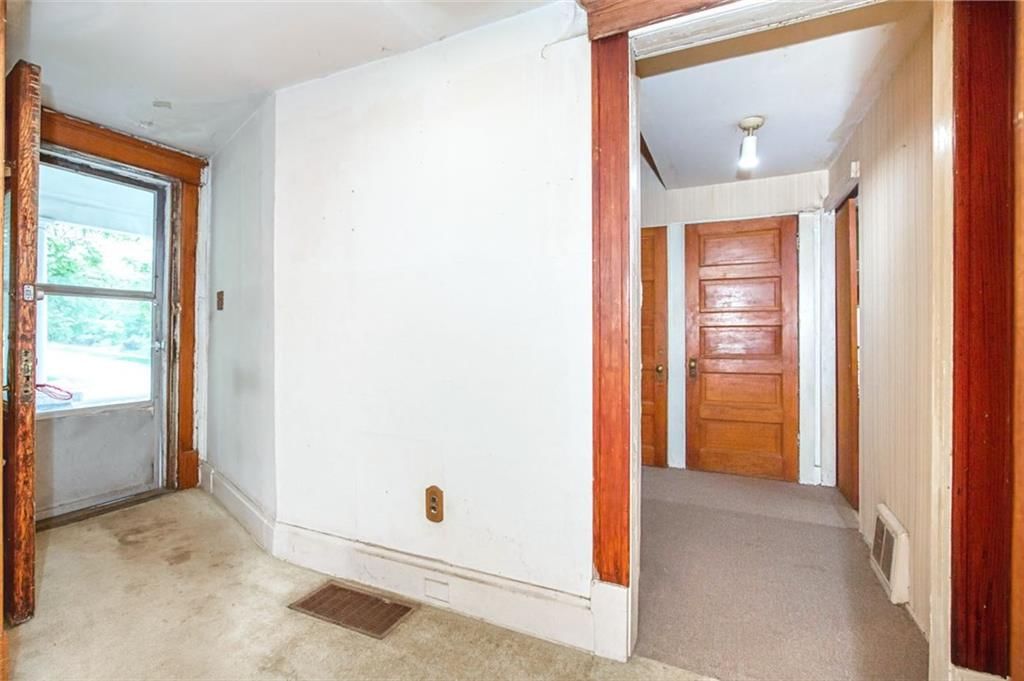 3701 Wyandotte Street — photo 4