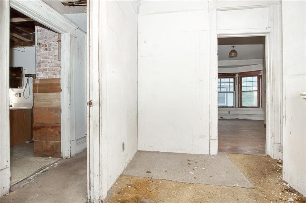 3701 Wyandotte Street — photo 15