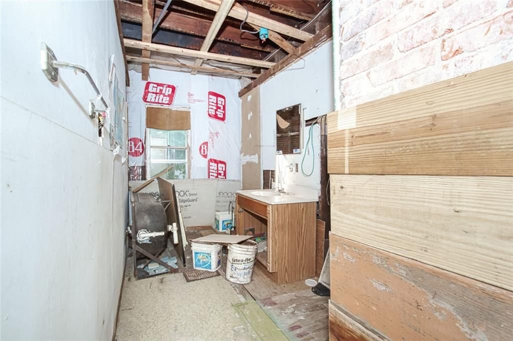 3701 Wyandotte Street — photo 23