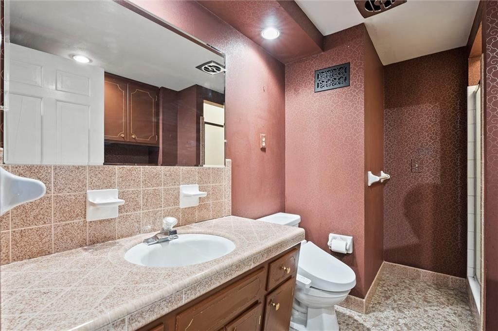 5811 W 85th Terrace — photo 21