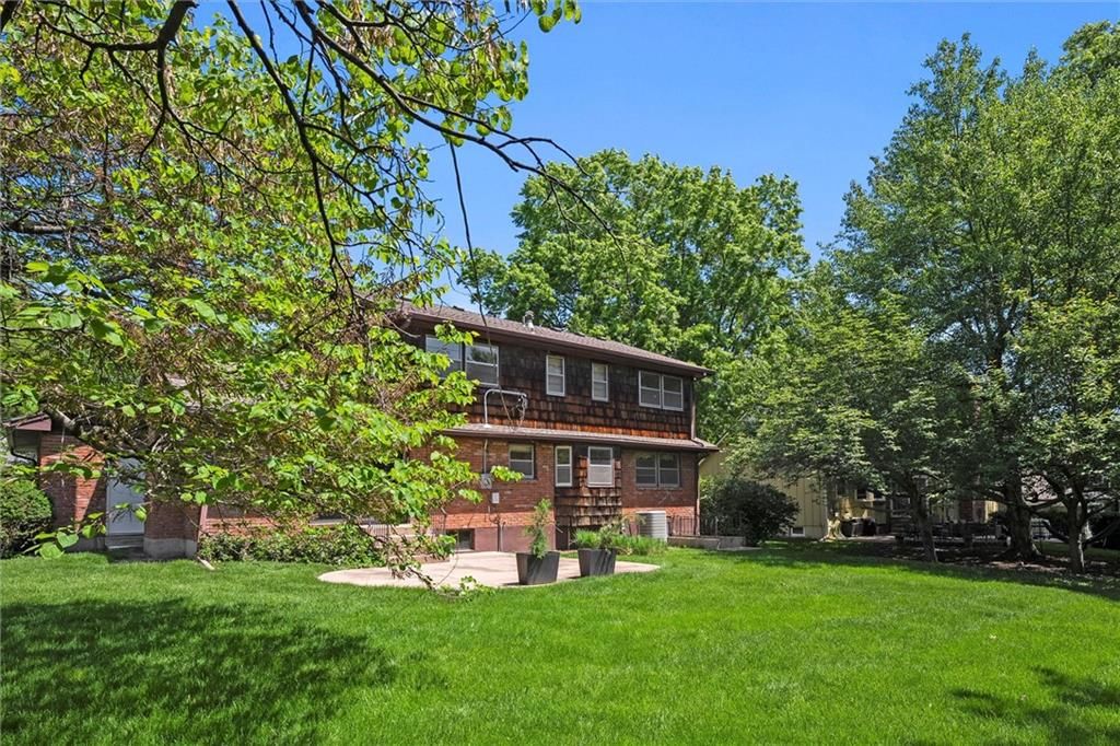 5811 W 85th Terrace — photo 47