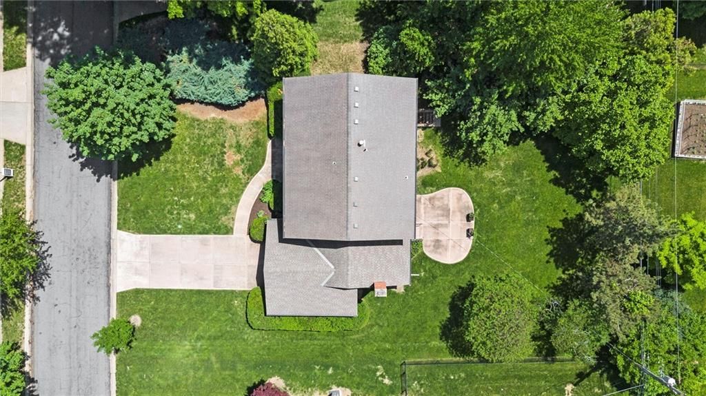 5811 W 85th Terrace — photo 51
