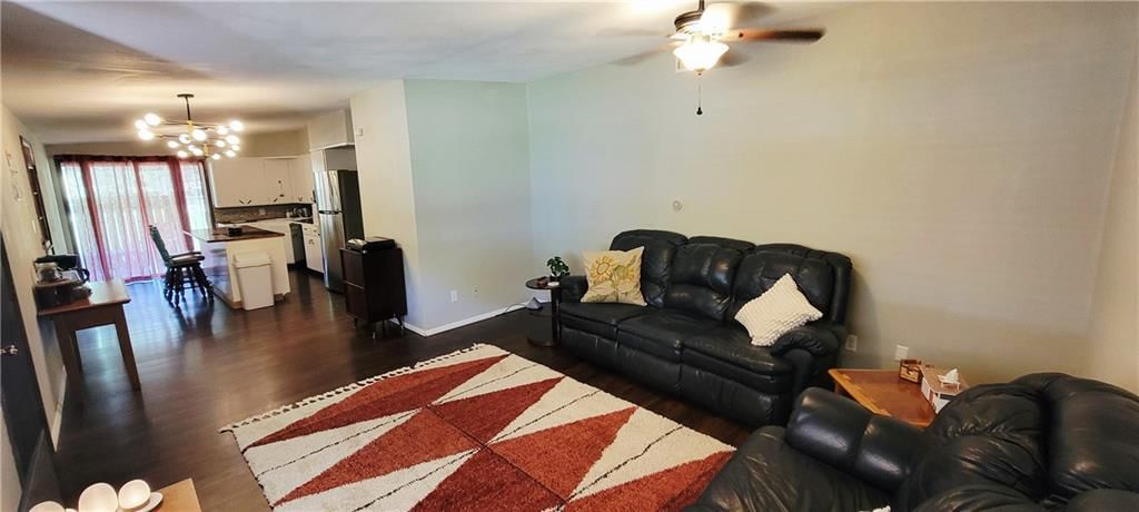 1015 N Walnut Street — photo 5