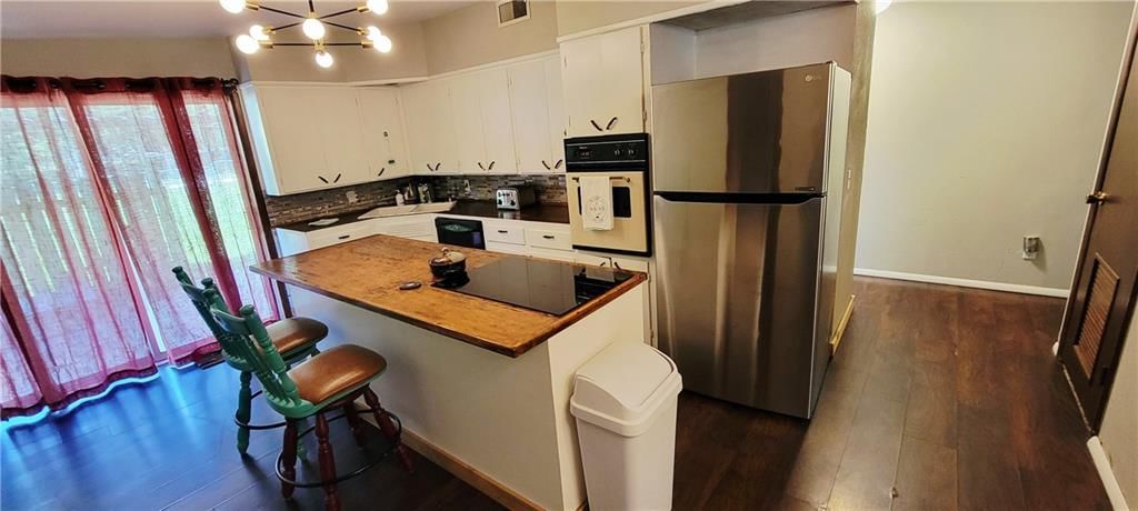 1015 N Walnut Street — photo 7