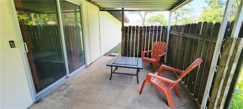 1015 N Walnut Street — photo 22