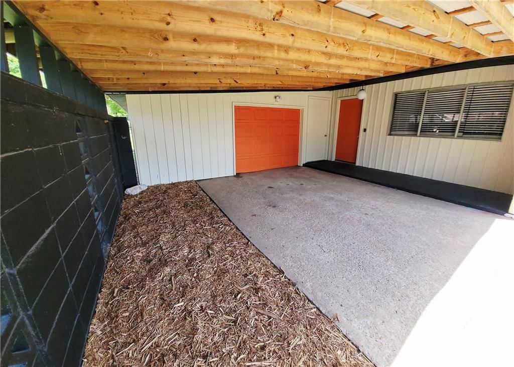 1015 N Walnut Street — photo 35