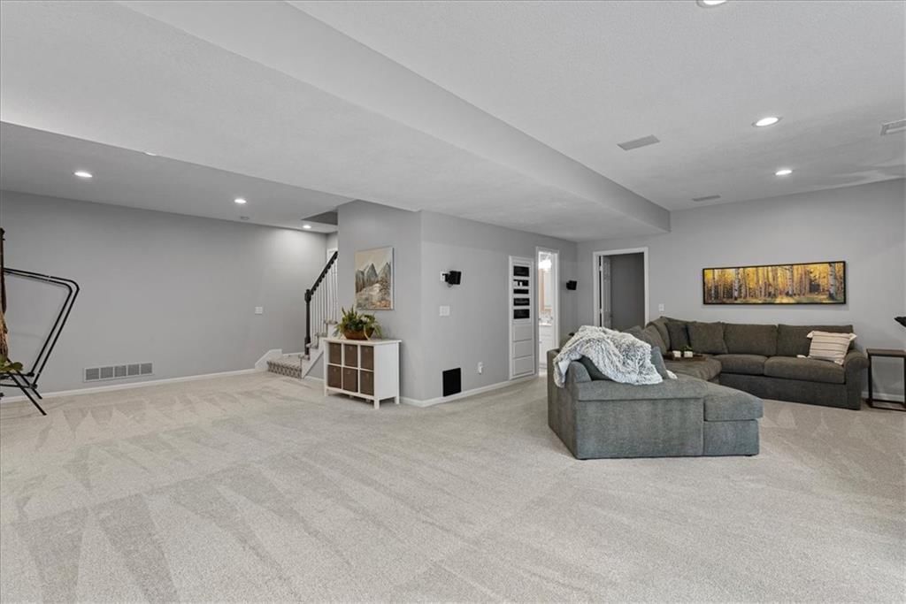Photo 42 of 53 - 19600 W 98TH Street