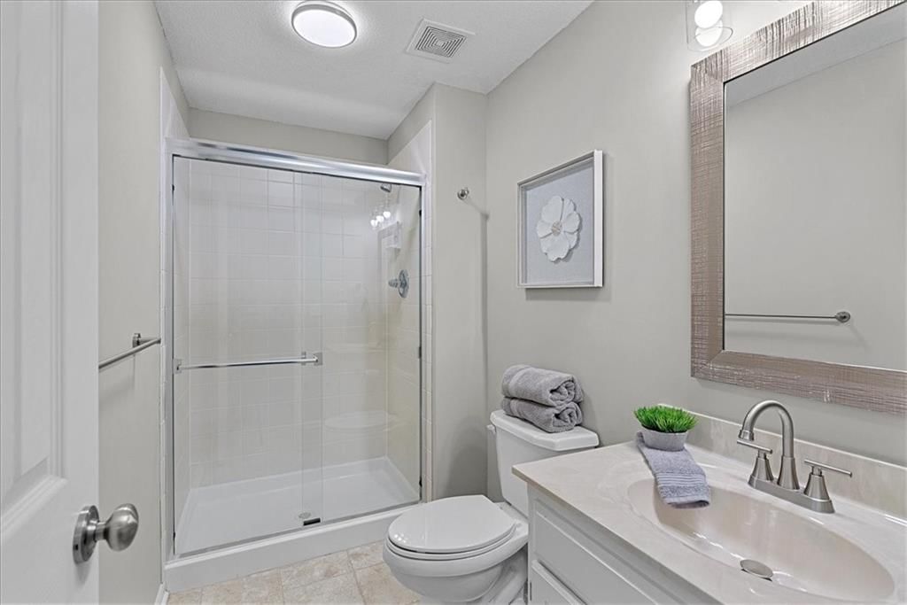 Photo 46 of 53 - 19600 W 98TH Street