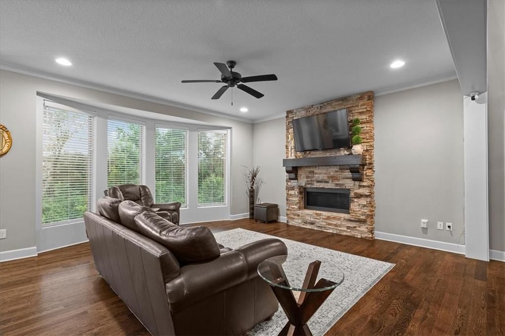 17817 Grandview Street — photo 9