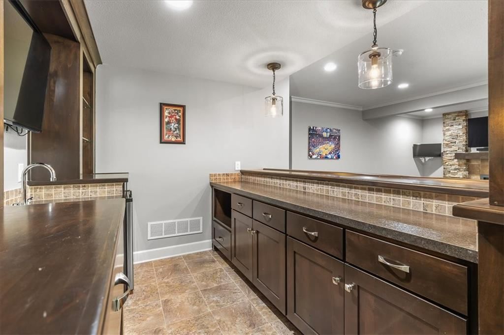 17817 Grandview Street — photo 38