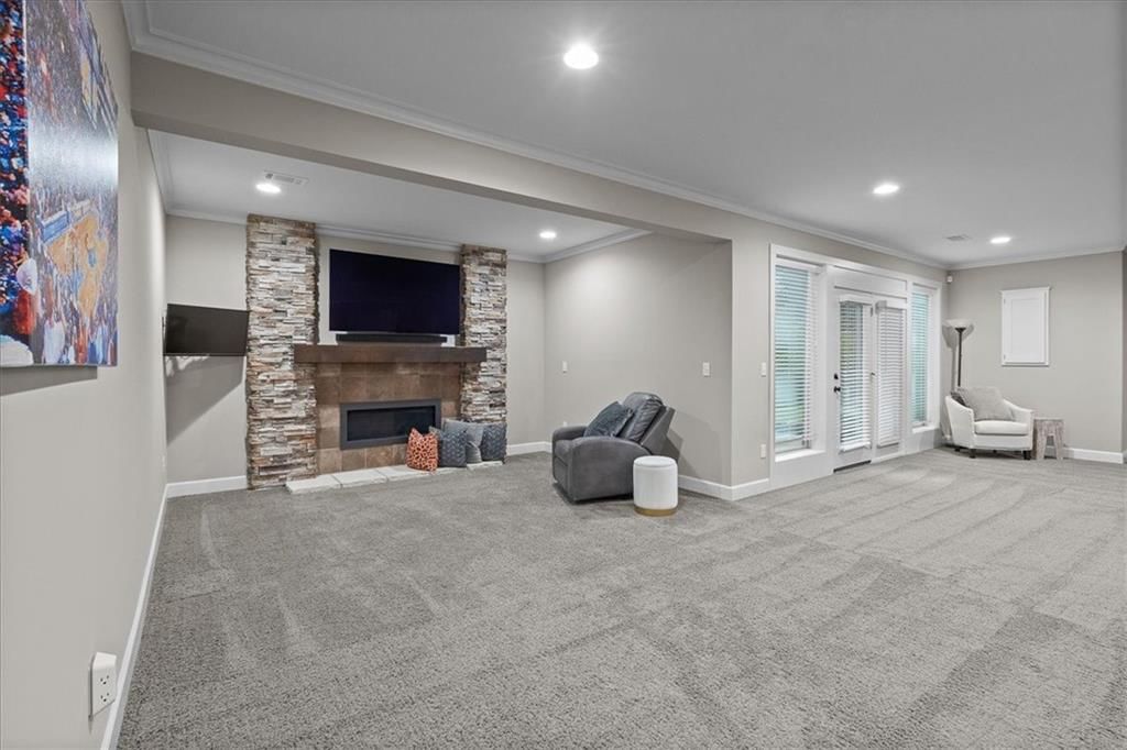 17817 Grandview Street — photo 39