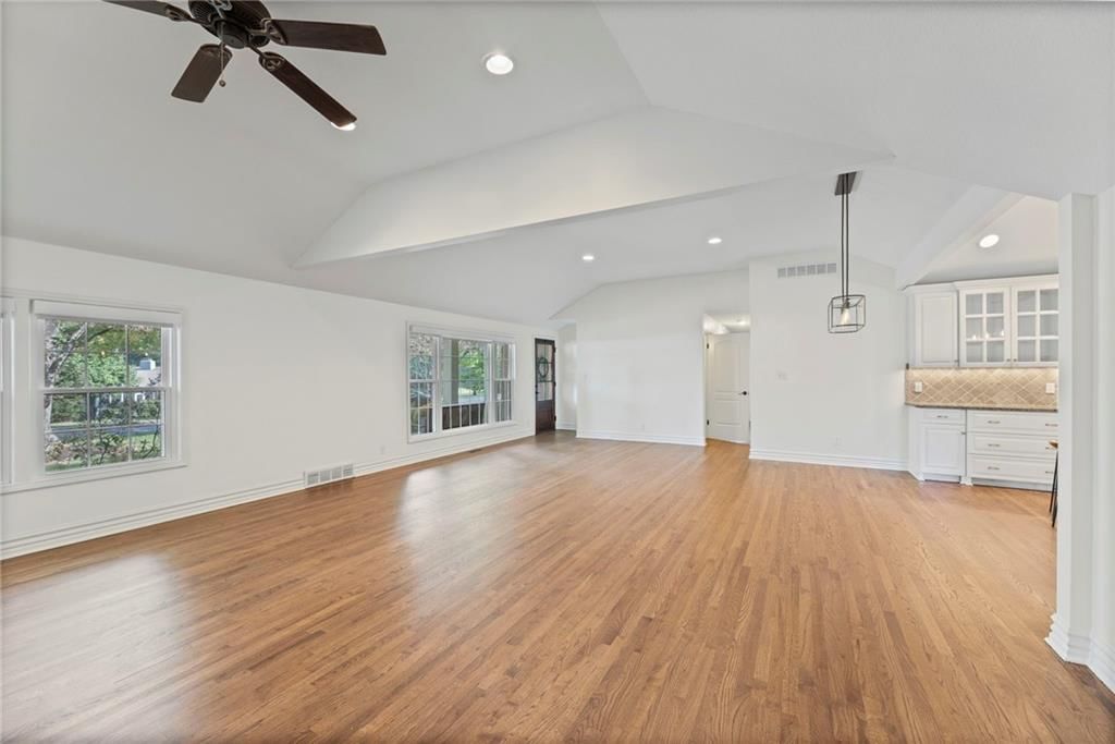 5817 Fontana Drive — photo 6