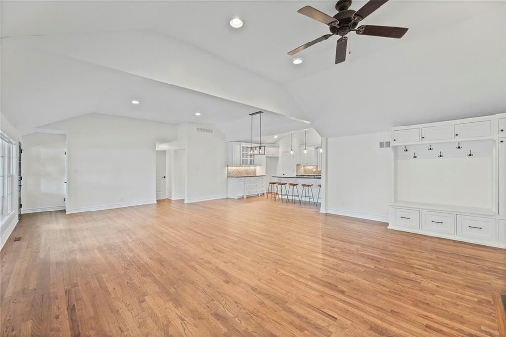 5817 Fontana Drive — photo 8