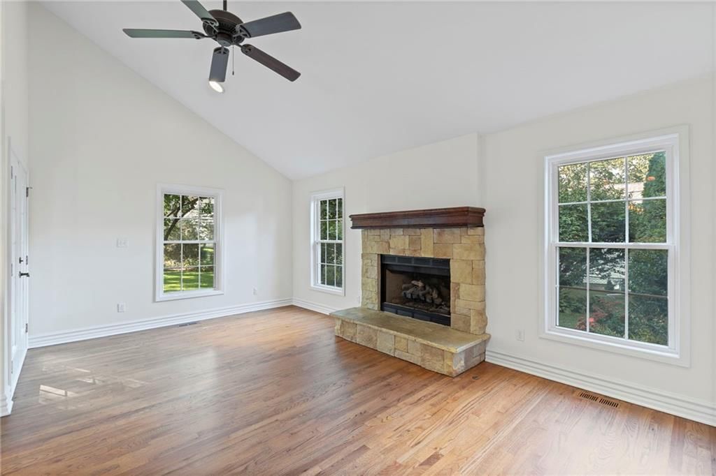 5817 Fontana Drive — photo 16