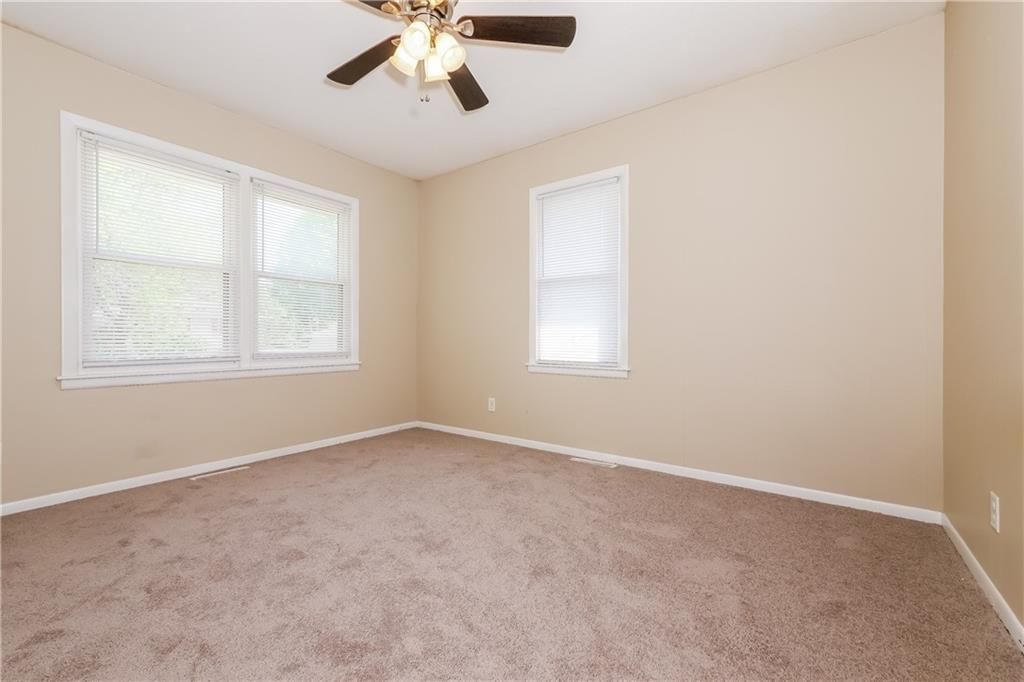 8401 E 92ND Terrace — photo 11
