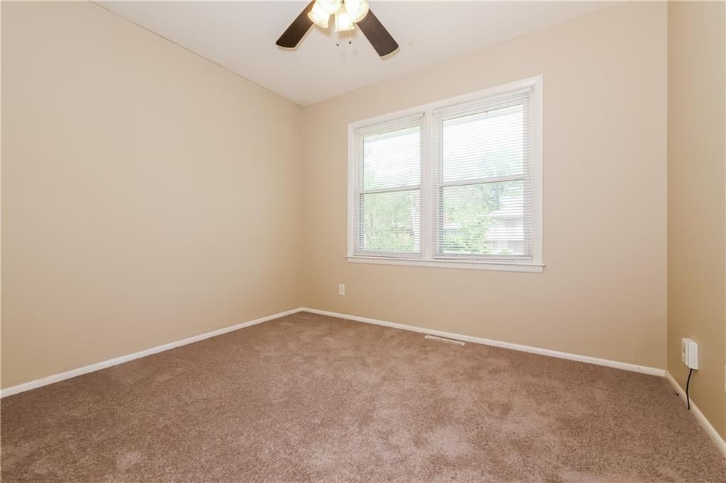 8401 E 92ND Terrace — photo 12