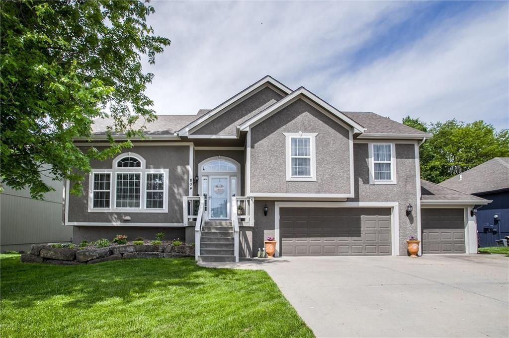 804 Chisam Road — photo 4