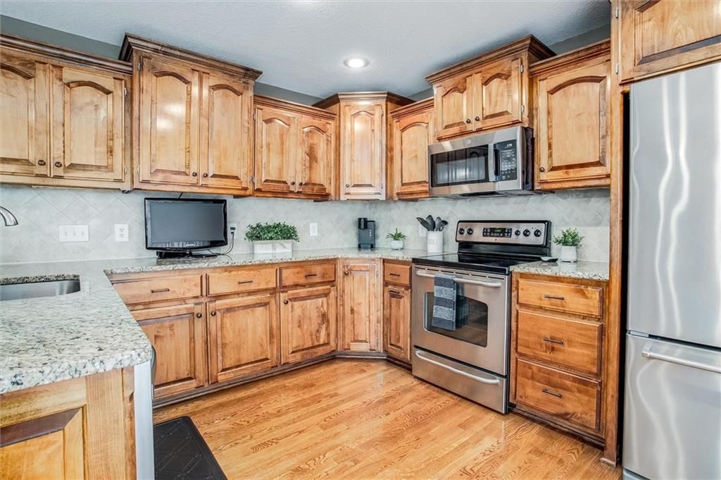 804 Chisam Road — photo 13