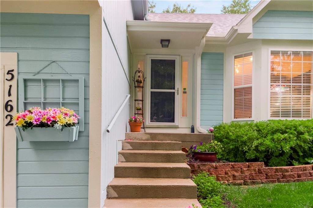 5162 Roundtree Street — photo 3