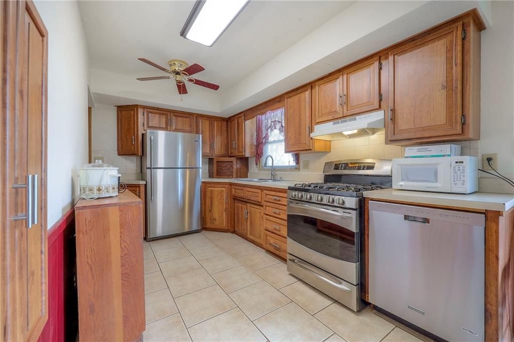 301 NW 73rd Street — photo 10