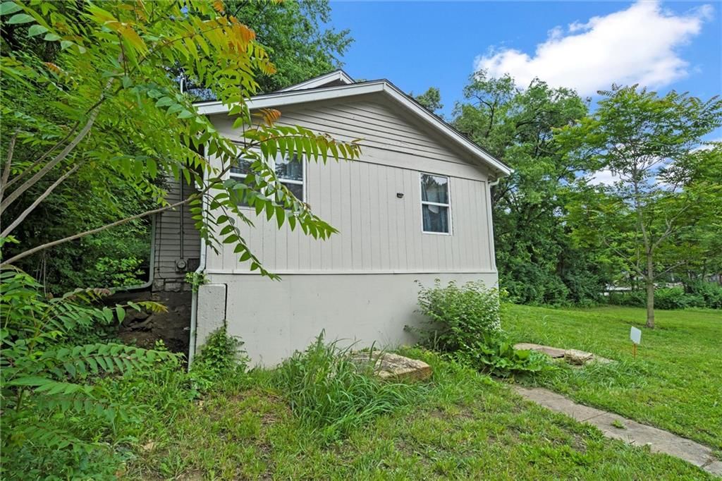 2620 S Holmes Street — photo 22