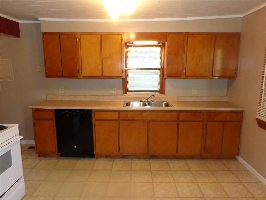 304 E Rose Street — photo 4