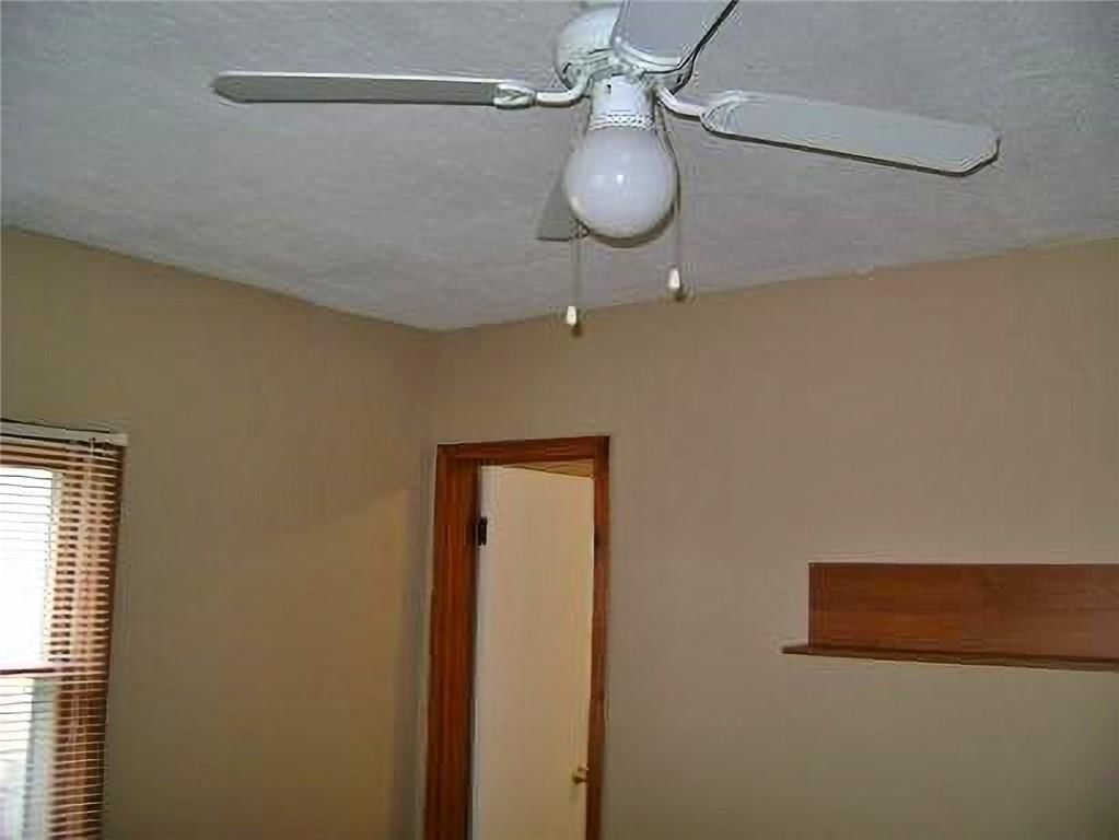 302 E Rose Street — photo 10