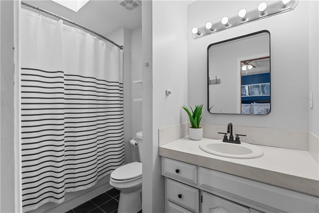 6216 Albervan Street — photo 16