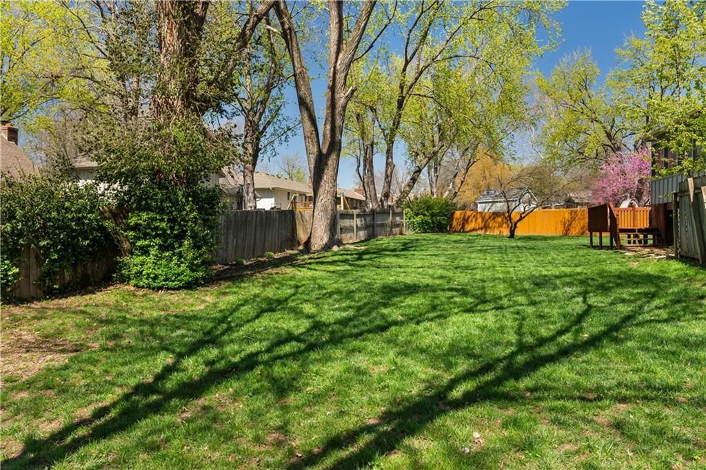 6216 Albervan Street — photo 28