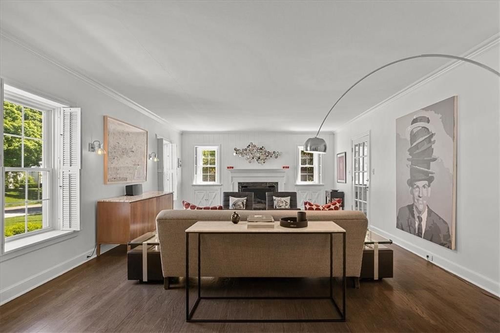 835 W 53rd Terrace — photo 8