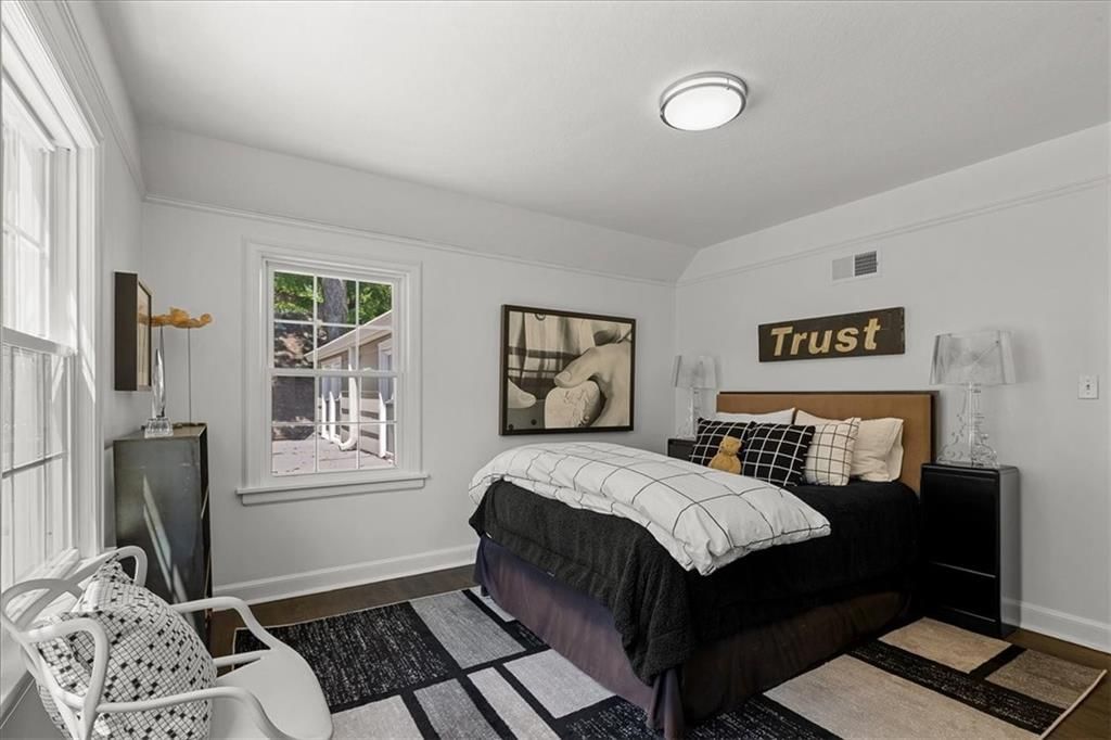 835 W 53rd Terrace — photo 40