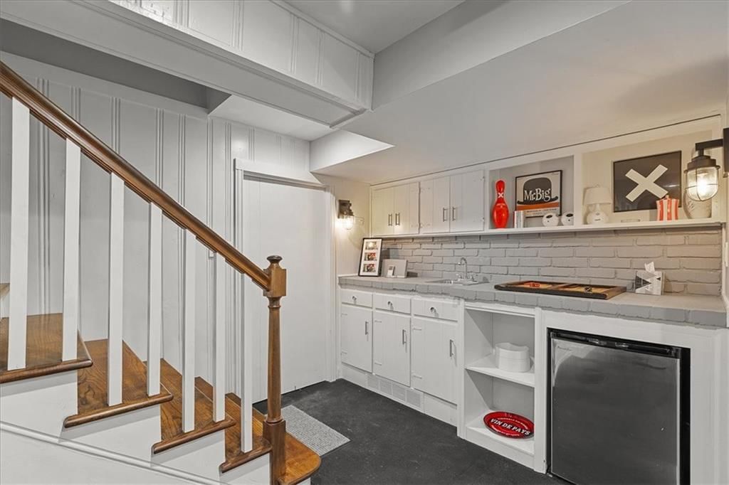 835 W 53rd Terrace — photo 46