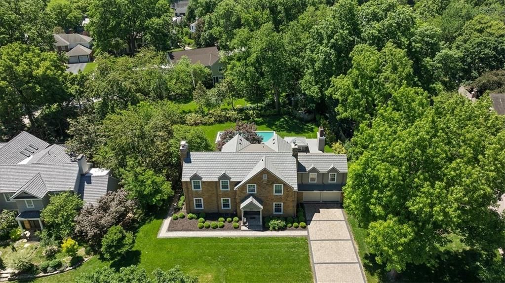 835 W 53rd Terrace — photo 55