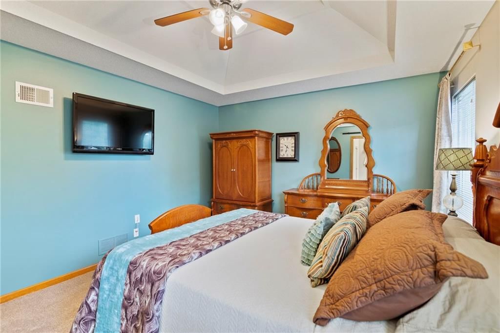 930 W Elizabeth Street — photo 15