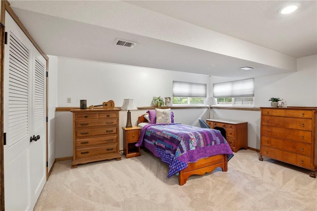 930 W Elizabeth Street — photo 25