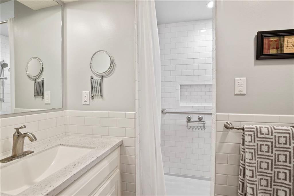 930 W Elizabeth Street — photo 26
