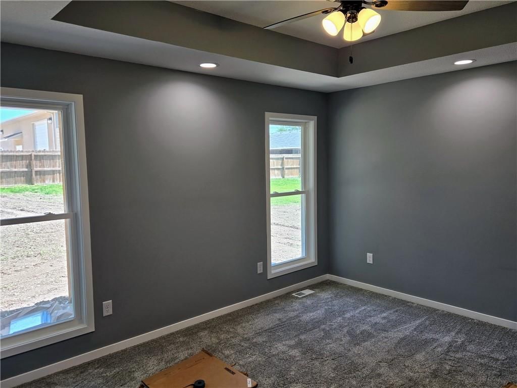 449 E Market Street — photo 8