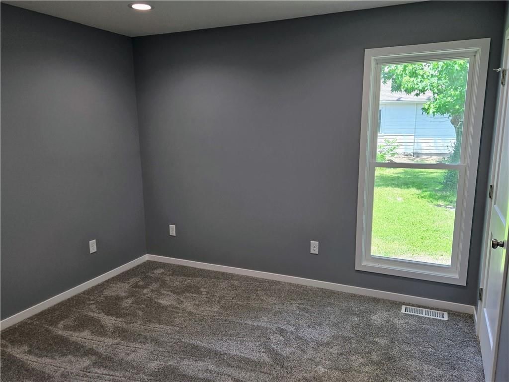 449 E Market Street — photo 13