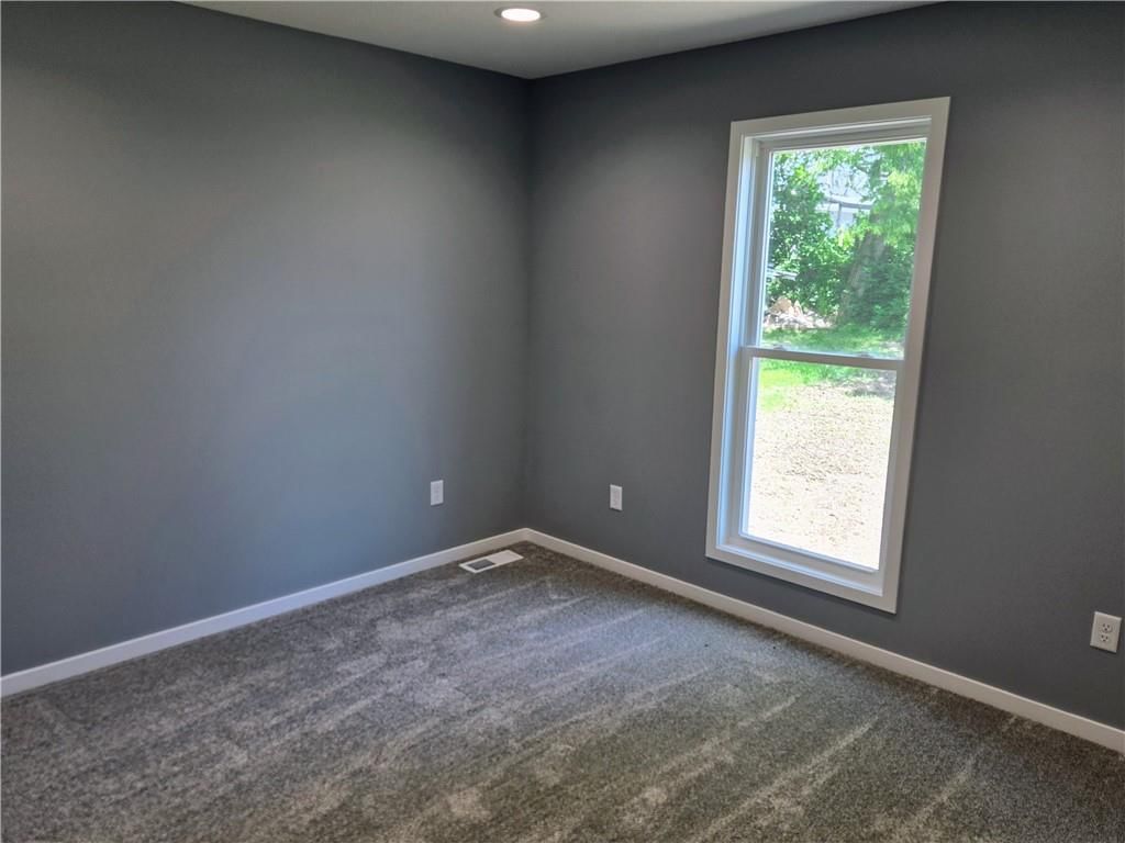 449 E Market Street — photo 15
