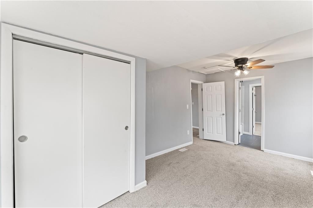 2000 Esterly Avenue — photo 17