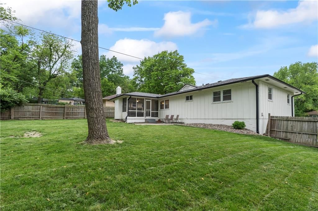 9503 Wyandotte Street — photo 20