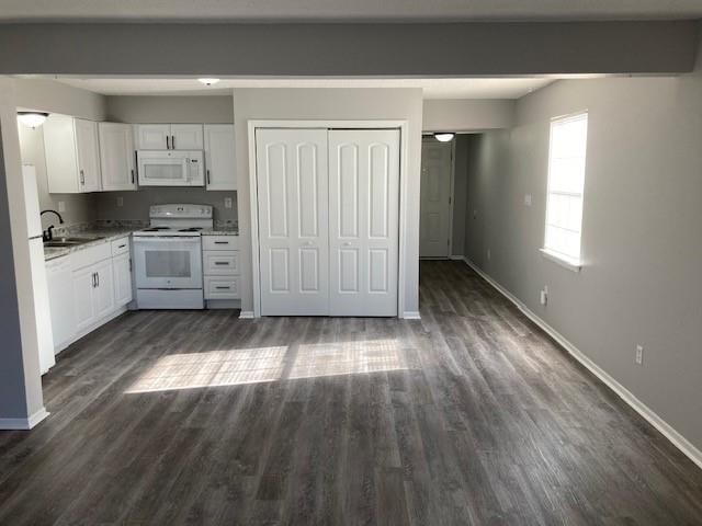 2121 Highridge Drive — photo 7