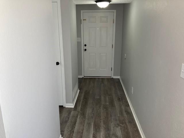 2121 Highridge Drive — photo 8