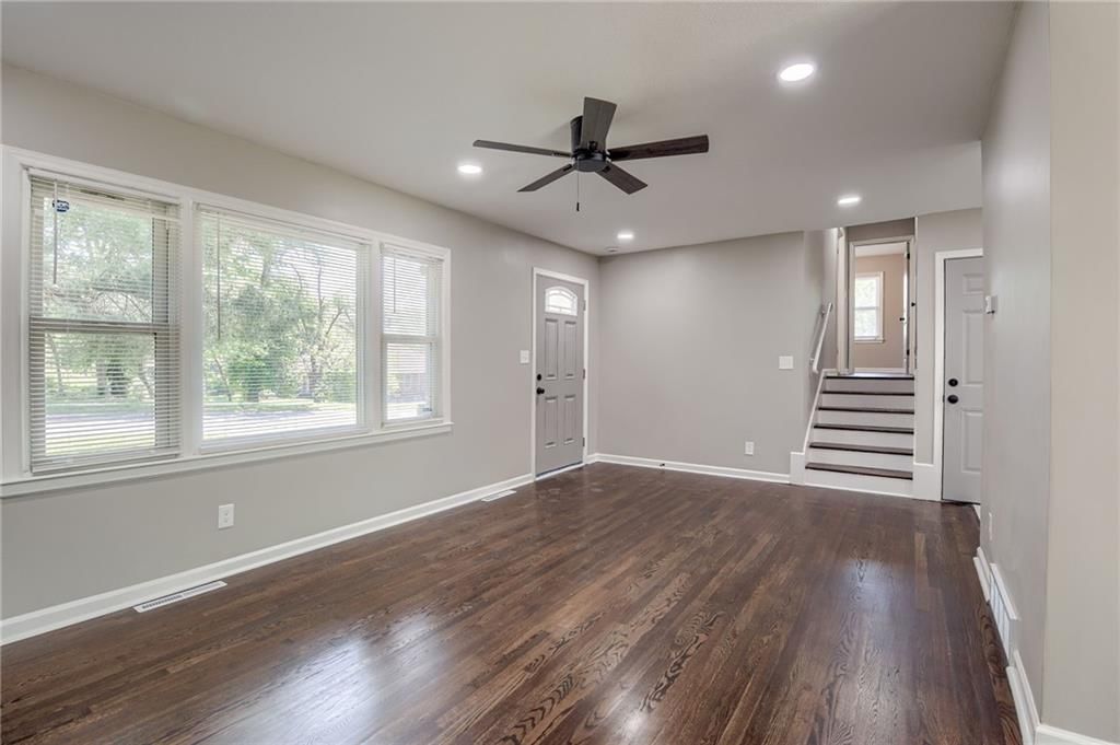 9504 Belmont Avenue — photo 3