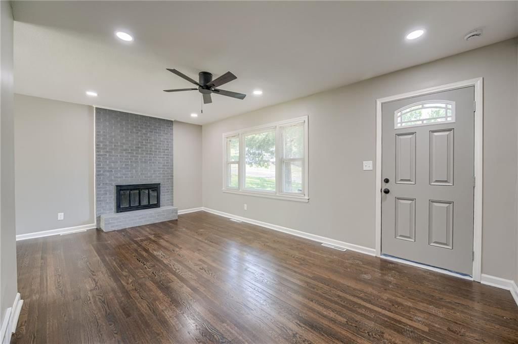 9504 Belmont Avenue — photo 4