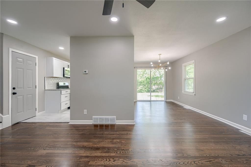 9504 Belmont Avenue — photo 6